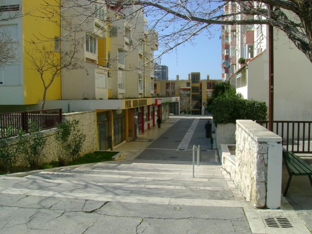 Apartment Small Pearl Сплит Екстериор снимка